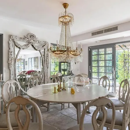 Ideal Apartmán Antibes